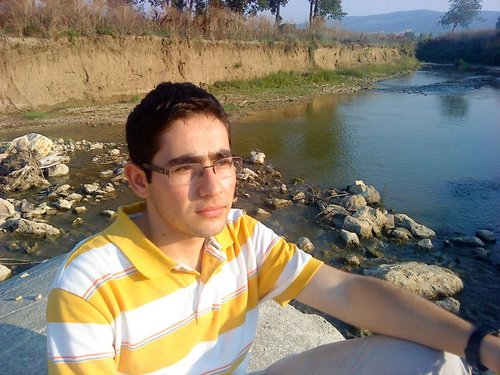 ıssız bir adaya düşsem yanıma alacağım 3 şey Taner Tolga Tarlacı ohh yeahh :) #bugix ordusuna katıl https://t.co/ai33t3O54a