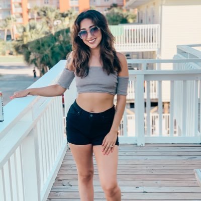 _DIVALEE_'s profile picture. 