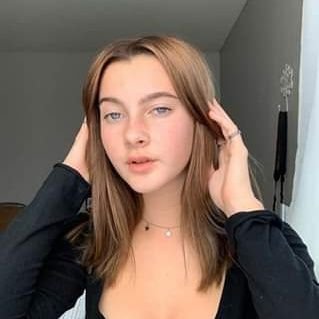 i'm iris williams, 25 years old single woman with no kids, never been married, What about you? have you ever been married? got kids? how long have u been sin