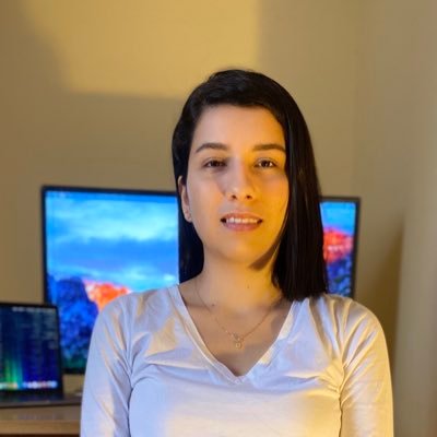 Software Engineer. Eternal student. Vegan 🌱🌍. Plants and animals lover. 😊 = 🌵👩‍💻💕 + Rock 🔥