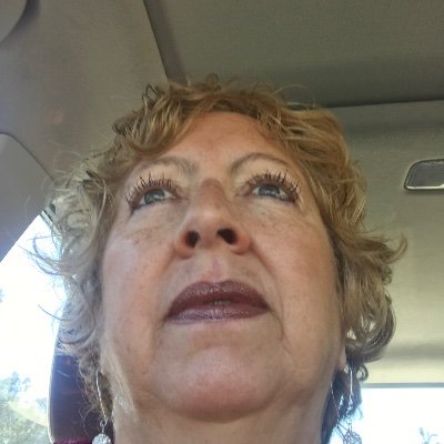 jenniejromero1's profile picture. 