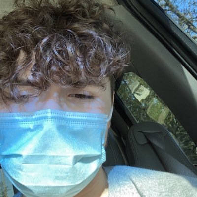 zb21_'s profile picture. 24’ NHS 🏈 4.4 GPA, 5’7”, 200lbs, FB/DL/RB, 350 Bench, 515 Squat, 520 Deadlift, 250 Power Clean, 4.9 40, 4.05 Agility(5-10-5)