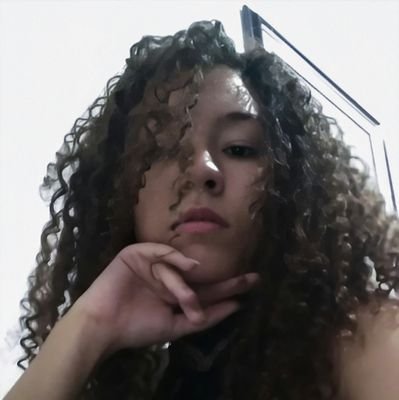 🌴🌊❤
Bora tomar um litrão...
                                       Instagram: @lariat18_