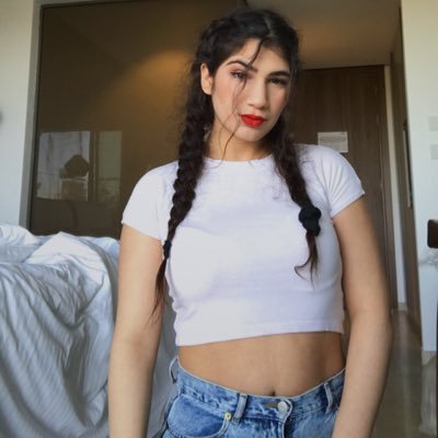 stavriach's profile picture. be groovy or leave man