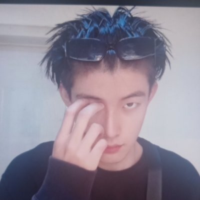 w761656989's profile picture. 