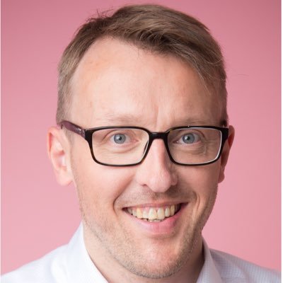Chef for Uddannelse og Arbejdsmarked hos @TEKNIQdk Arbejdsgiverne. Tweeter om #EUD, (videregående) uddannelse, #VEU, arbejdsmarked, samfund og fodbold! ;-)