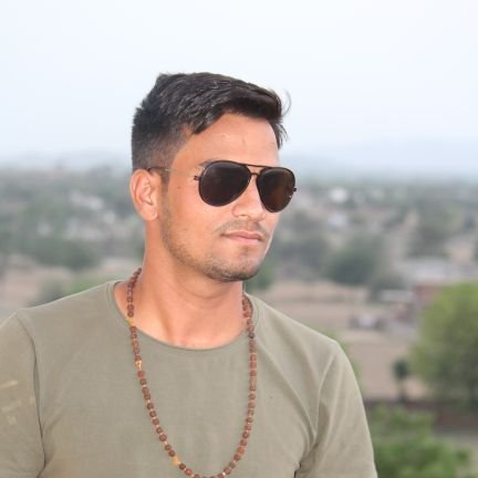 SonuSha16476099's profile picture. कट्टर हिन्दू।
जय श्री राम 🚩🚩
भारत माता की जय 🇮🇳🇮🇳🇮🇳
 हिन्दुस्तान जिंदाबाद