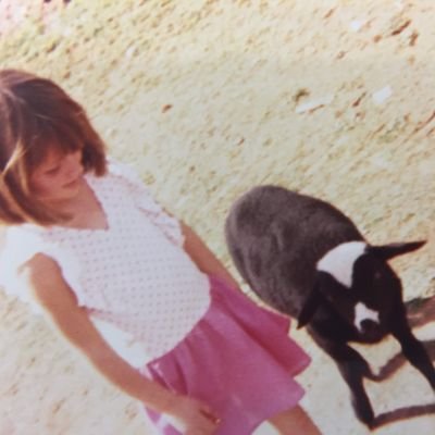 Martine60097537's profile picture. Listening