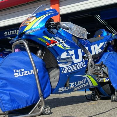 7POLYPOLY's profile picture. バイク用/バイクの整備動画をyoutubeにUPしてます
/動画も始めたばかりなので色々模索中です/
MotoGPとかバイクレースが好きで仕事でも関わりがあったり.../実況とかしちゃうのでうるさくなるかもです.../SUZUKIを応援してます
愛車DRZ400SM '09 ／GSX-R750 '13