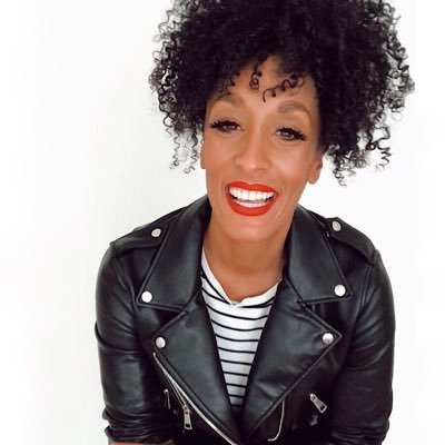 Singer🎤Vegan🌱 Founder & Choreographer of @bigsoulcorp Red Lipstick Lover!💋 @mrdannyfoster.💍