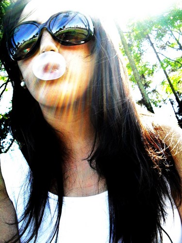 Bem leonina, menina, mandona, linda, sabe da sina, mina valentona ♪