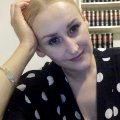 Profile Picture of Jana (@jana_m_heinz) on Twitter