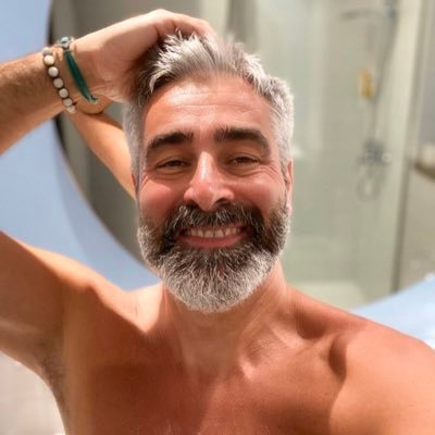 Hi I'm looking for a sugar baby to take care of her needs,rents and pay her weekly allowance 3000$ via paypal i also support broke college students.