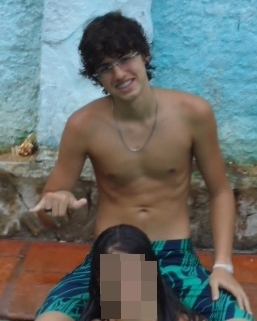 Mateus Melo, prazer ;D. gente boa, bonito e surfista ;D.