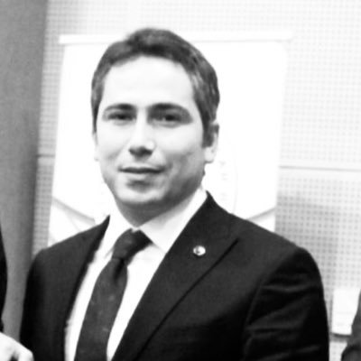 MAKİNE MÜHENDİSİ,YAPTEK İNŞAAT GENEL MÜDÜR,TOBB MECLİS ÜYESİ