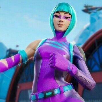 16ans 🇲🇫
Player Fortnite on Keyboard
trio with and
Player For ?