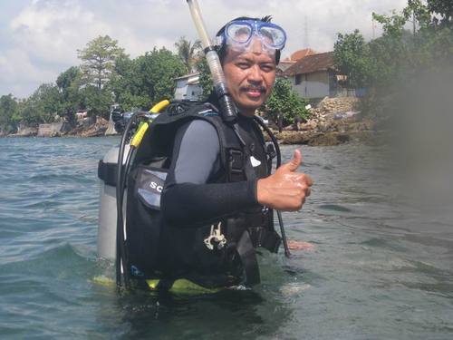 Katulistiwa Reef is a business that specializes in exporting marine fish & corals. We have only the highest quality stocks with competitive price .