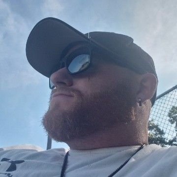 Paulie Levesque Profile