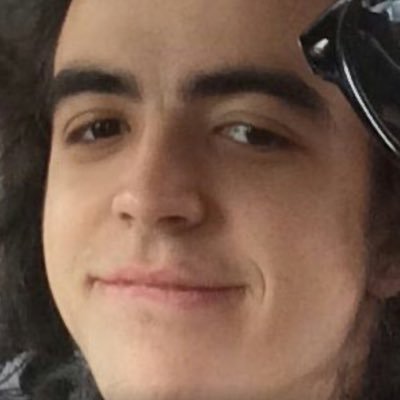 techlovers9's profile picture. 