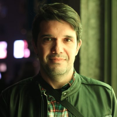 Jornalista colaborador da @folha. Já fui repórter, editor, comentarista esportivo, crítico de games!