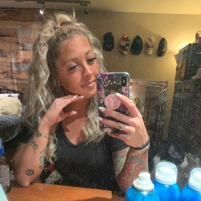 kelseyharrrtx3's profile picture. scorpio. speak my mind. not afraid to tell you how i feel. all im really trying to do is make memories.