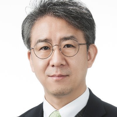 HCI Designer/Data Engineer / Tweets in ENG,日本語,한글 / Working to Improve Human-Computer Interaction & Experience / 豊かな人間經驗のためのマシンデザイン / 잡담 친구 환영 / 단, 답변은 느릴 수 있음.