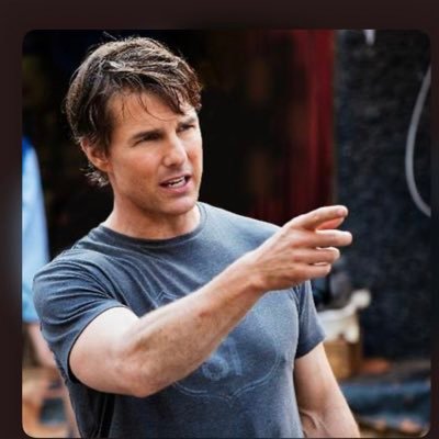 tomcrui49037526's profile picture. 