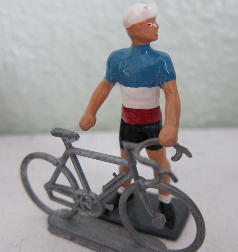 sprsvtrl's profile picture. Future interests: Cartography & apiculture. Garden Curator. Opportunity X Preparation. Living Well is the Best revenge