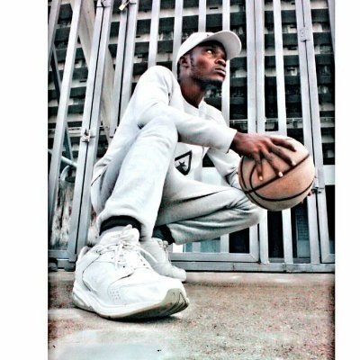 6ft Basketball player🏀
IG:freshman.jerry