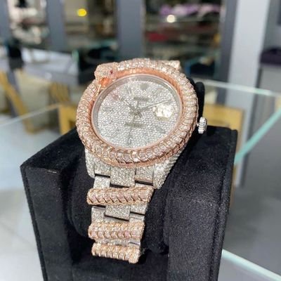 Jewelery shopping center world white we specialize in gold watch and diamond home delivery #order contact us on whatspp +1 317 376-8760