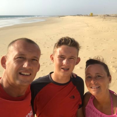 Darren1Hebden's profile picture. Be kind to a dog and it will never bite you, people are another story though. @salford_sfa coach. Stretford end ST