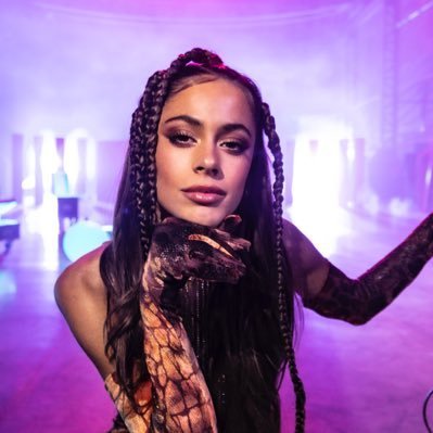 miIdolatini2020's profile picture. fanatica de lali esposito y tini stoessel El 22/5/14 me  marco como favorito   el 23/8/14 y me retwitteo el mismo dia   y el 21/1/15 @FabianManuk