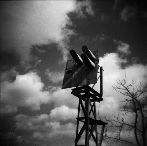 eslhac's profile picture. The music flows like slow waves of vibrations. Layers of guitars end up a powerful symphony which brings immense depth to each song
@pintoutg