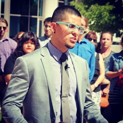 Immigrant Rights ✊🏽 | NM🌵 to NC🌿| Queer 🏳️🌈👨❤️👨 | Lawyer 💼 | Twin ✌️| Advocating for a more loving, sustainable & inclusive🌍 | Tweets my own