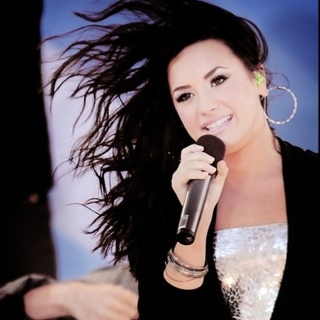 AdorkableLcvato's profile picture. I love my Snickers. 2.21.11