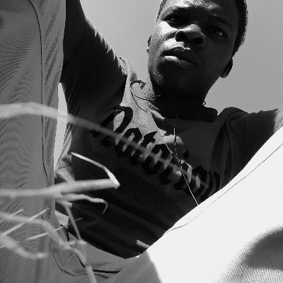 I'm a writer 
I do/love drawings 
Accounting n economics tutoring
🎹🎸🎻🎻🎸 is what I enjoy 
Secrifys can lead u to success