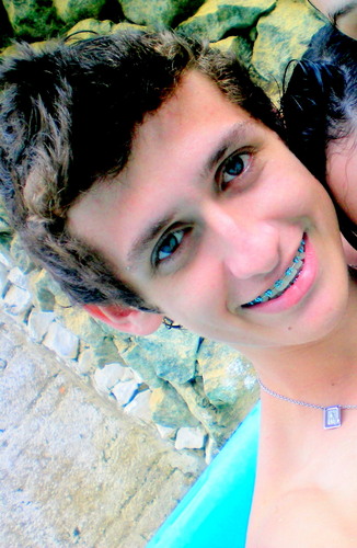 rhonyerik's profile picture. não sou mt bom em descrição, mais vamos lá, sou chato, feio, bobo, uma pessoa que vocc não vai gosta de conhecer ! mais de restoo so até BACANINHA Y)'