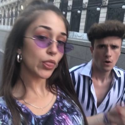 Destruye el corazón a un escritor que hará su mejor novela de ti .insta: nachocampo26💧🌴