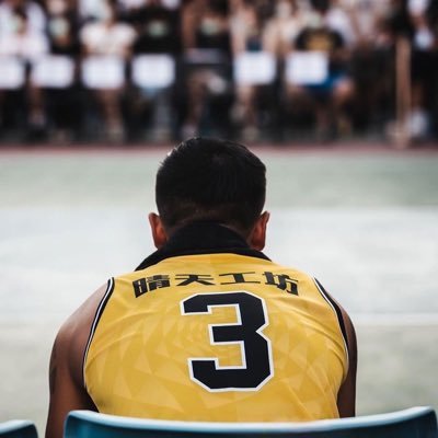 Load1n9_12's profile picture. 