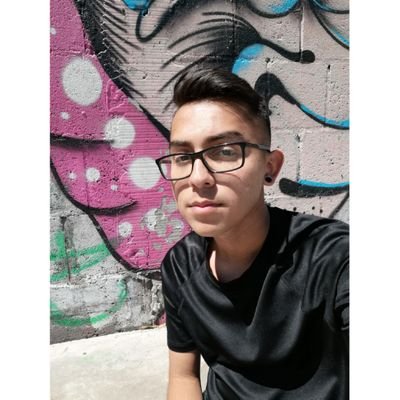 Hectorreyes219's profile picture. |-/