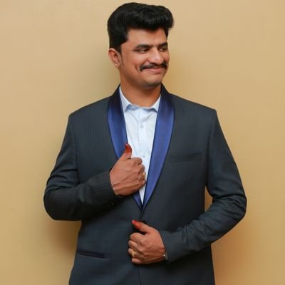 Technical Support Engineer. Movie Freak, Cricket,