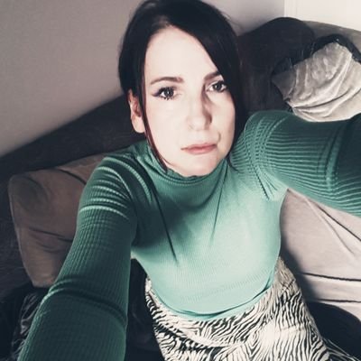 helen_fleur's profile picture. There was a band playing in my head and I felt like getting high