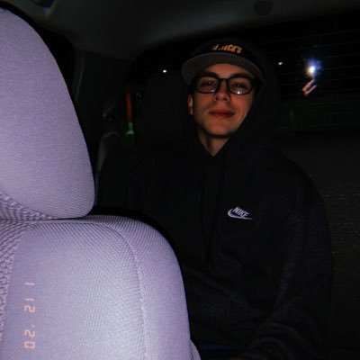 keatynvelez_'s profile picture. 