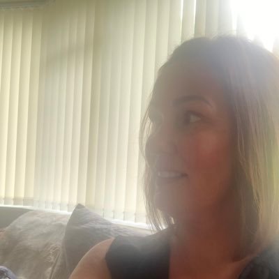 itsmejo75's profile picture. 