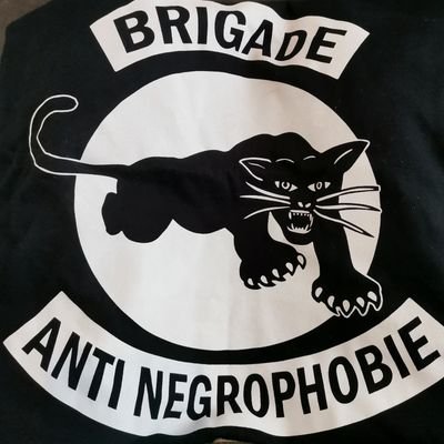 Josselincompris's profile picture. Creating things with my hands