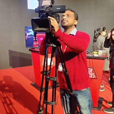 PremPra16111410's profile picture. journalist