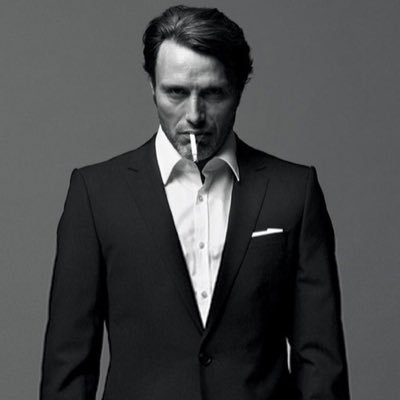 oddfIexbutok's profile picture. the view from halfway down