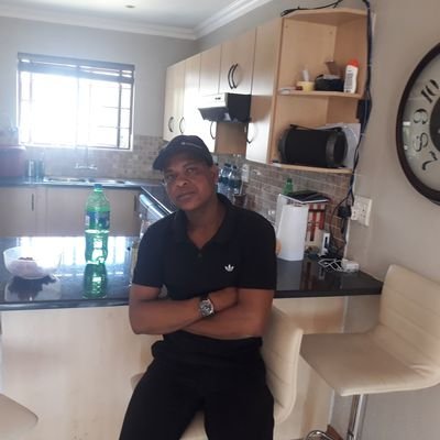 tlaboray's profile picture. 