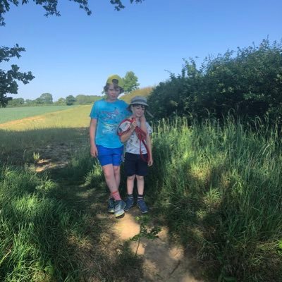 Wife, mum, Nursery nurse/HLta. Living life to the full. I enjoy supporting Herts YFC, love walking the dog with my family and socialising with friends.