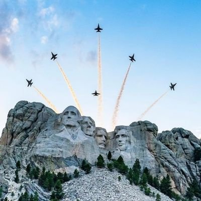 ameralhazin's profile picture. 